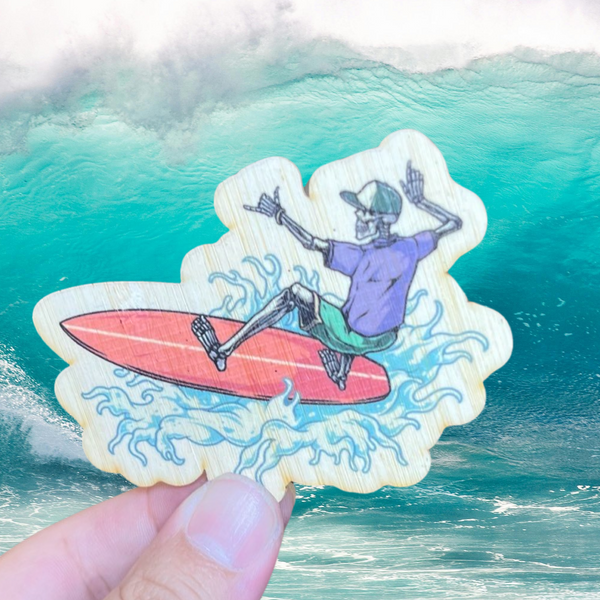 Skelton Surfin the Waves